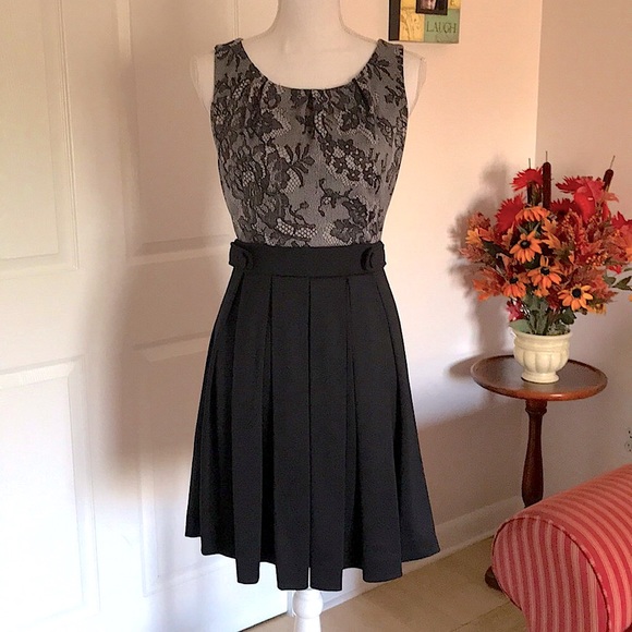 Elle Dresses & Skirts - ELLE little black dress❤️